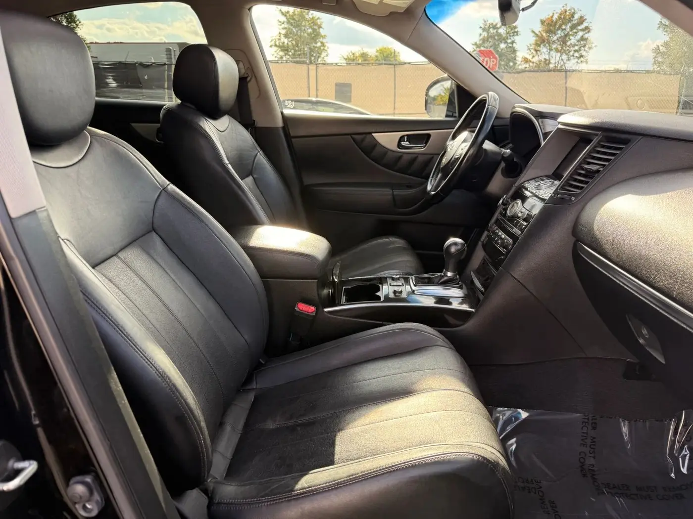 2017 INFINITI QX70 - $8,950