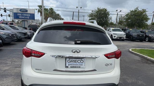 2015 INFINITI QX70 Base