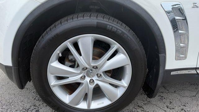 2015 INFINITI QX70 Base