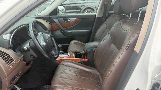 2015 INFINITI QX70 Base