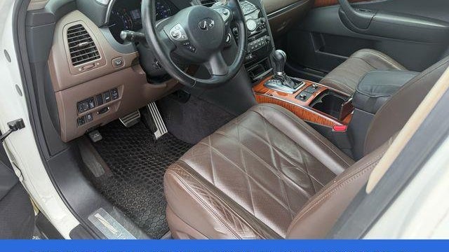 2015 INFINITI QX70 Base