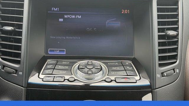 2015 INFINITI QX70 Base