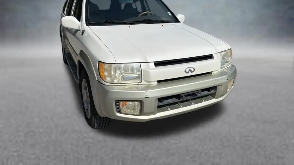 2001 INFINITI QX4 Base