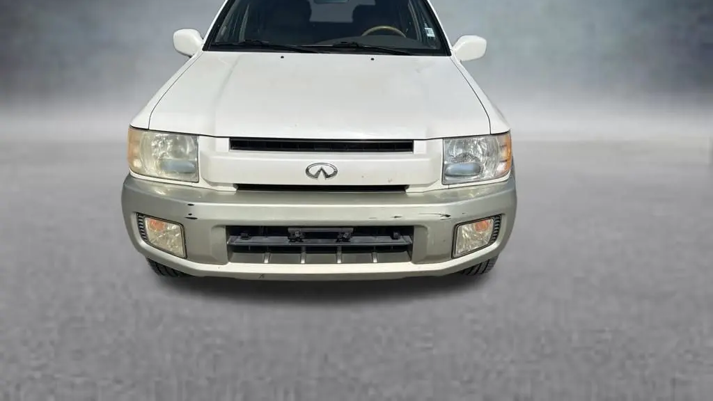 2001 INFINITI QX4 Base