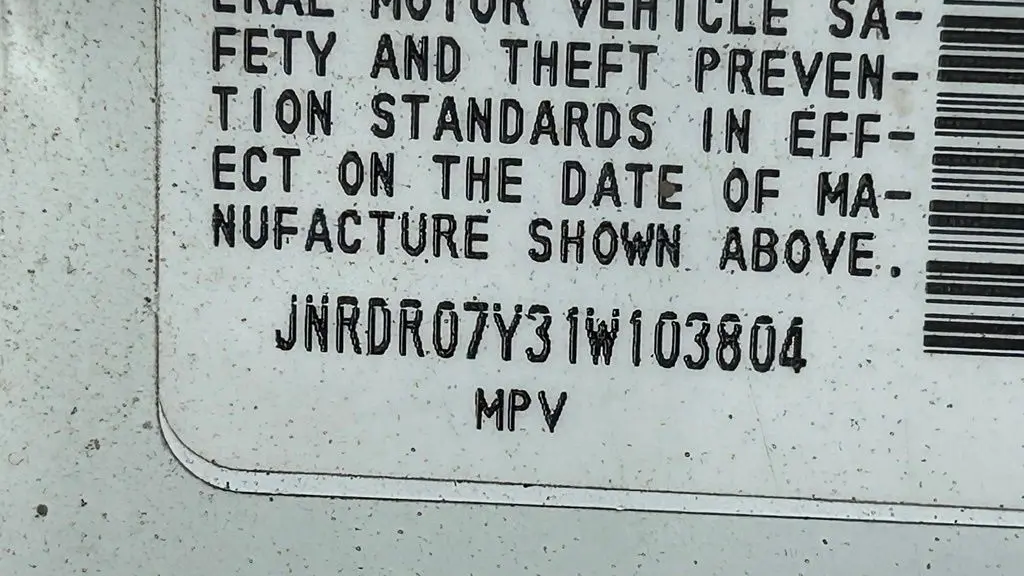 2001 INFINITI QX4 Base