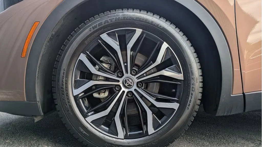2025 Toyota Crown XLE