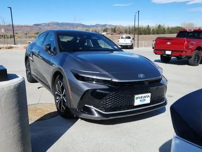 2023 Toyota Crown AWD XLE 4DR Sedan
