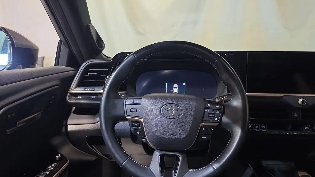 2024 Toyota Crown XLE