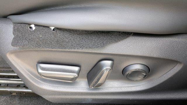 2025 Toyota Crown Signia XLE