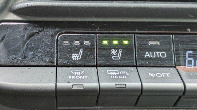 2025 Toyota Crown Signia XLE