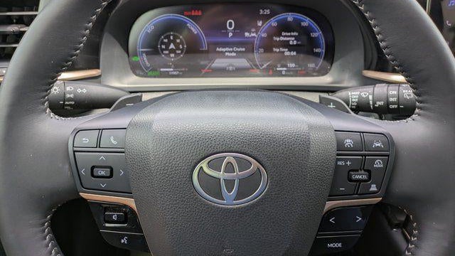 2025 Toyota Crown Signia XLE