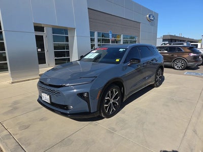 2025 Toyota Crown Signia AWD XLE 4DR Crossover