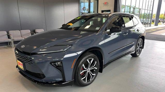 2025 Toyota Crown Signia 