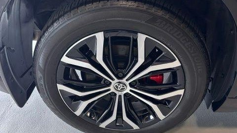 2025 Toyota Crown Signia 