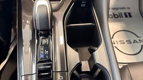 2025 Toyota Crown Signia 