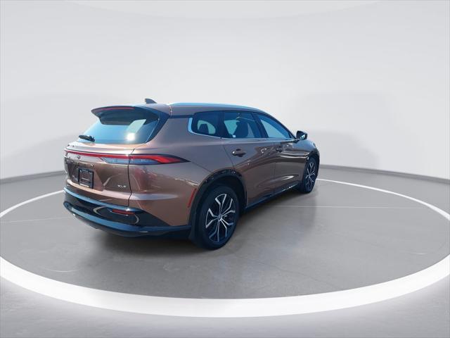 2025 Toyota Crown Signia - $42,800