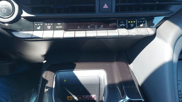 2025 Toyota Crown Signia XLE