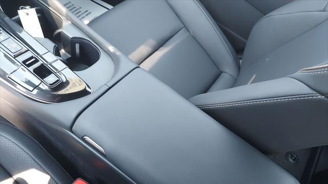 2025 Toyota Crown Signia XLE