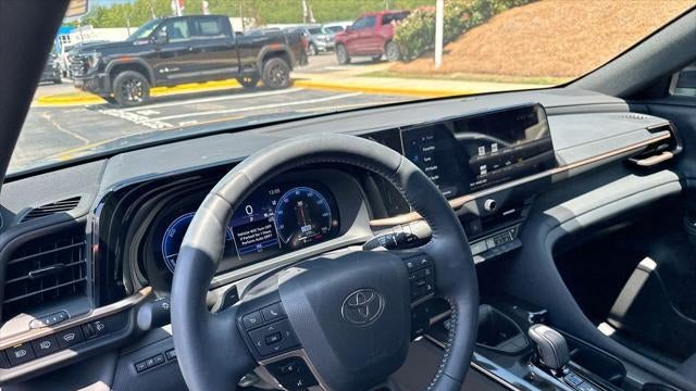2025 Toyota Crown Signia XLE