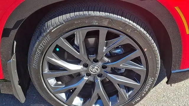 2025 Toyota Crown Signia Limited