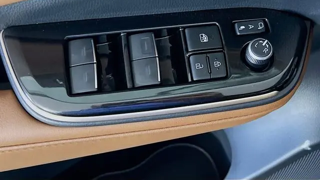 2026 Toyota Crown Signia Limited
