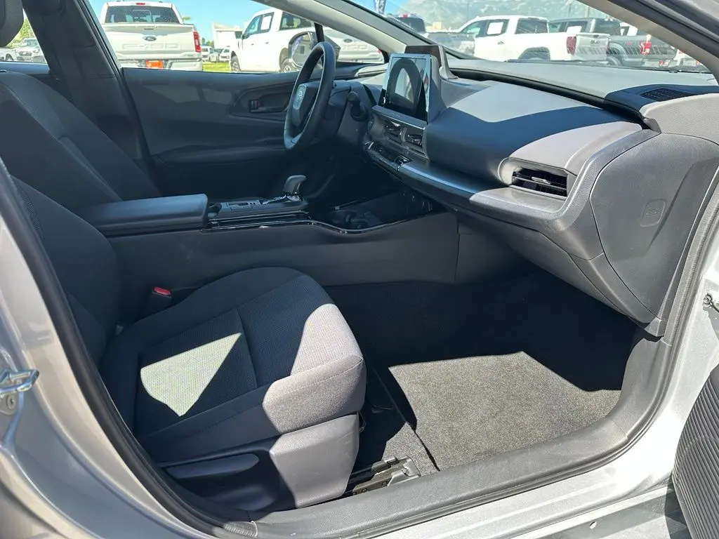 2025 Toyota Prius - $29,625