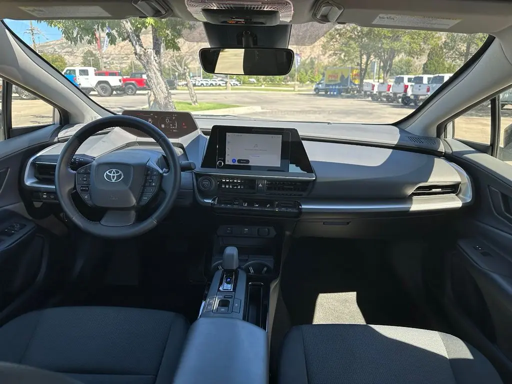 2025 Toyota Prius - $29,625
