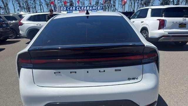 2025 Toyota Prius LE