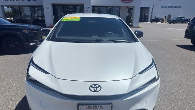 2025 Toyota Prius LE