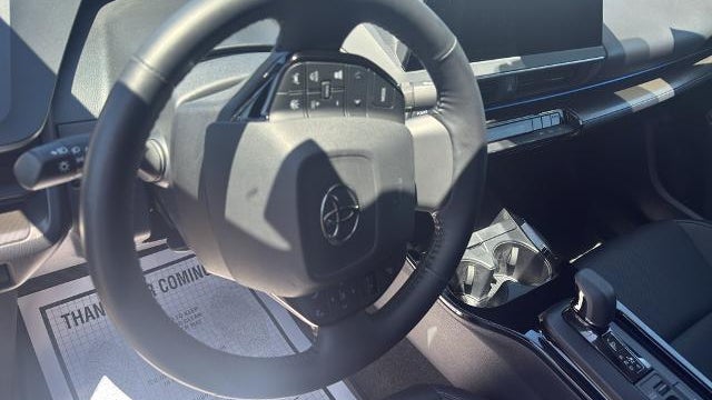 2025 Toyota Prius LE