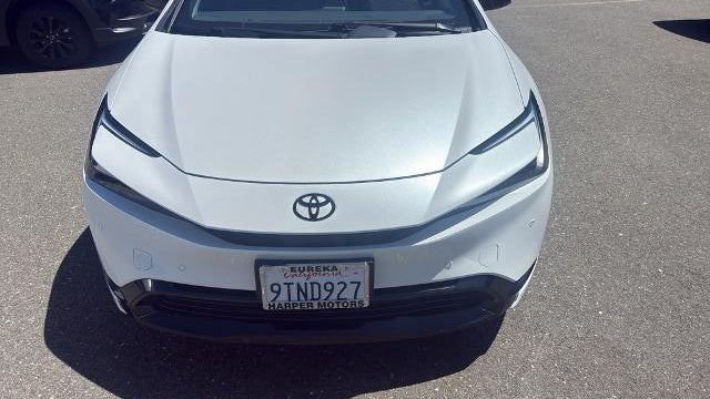 2025 Toyota Prius LE