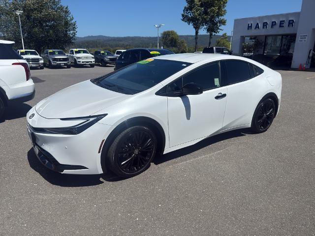 2025 Toyota Prius - $33,000