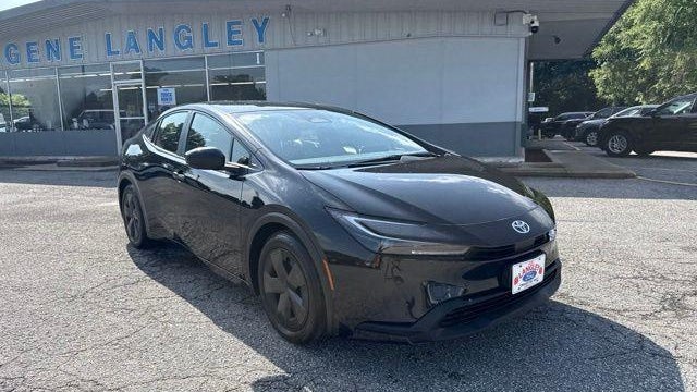 2025 Toyota Prius LE