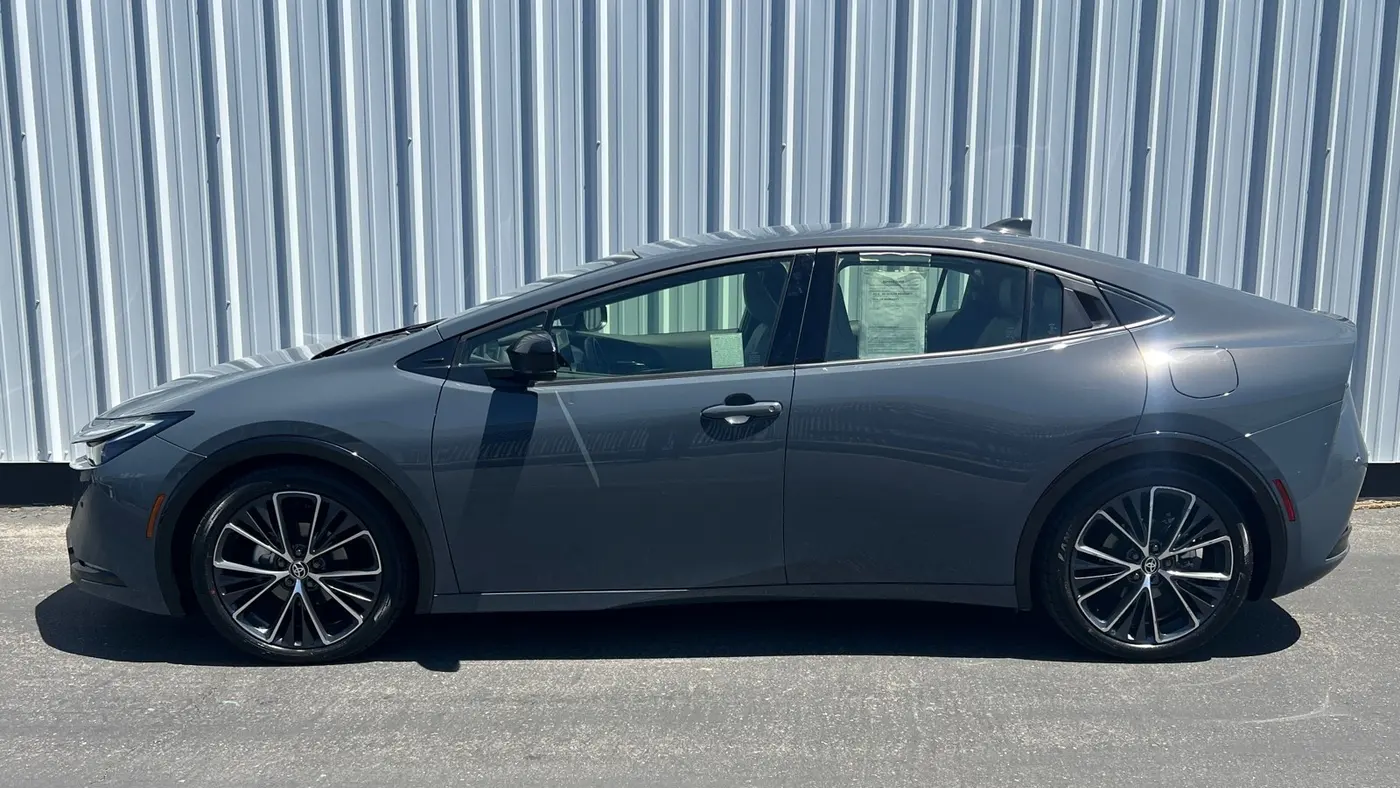 2024 Toyota Prius LE
