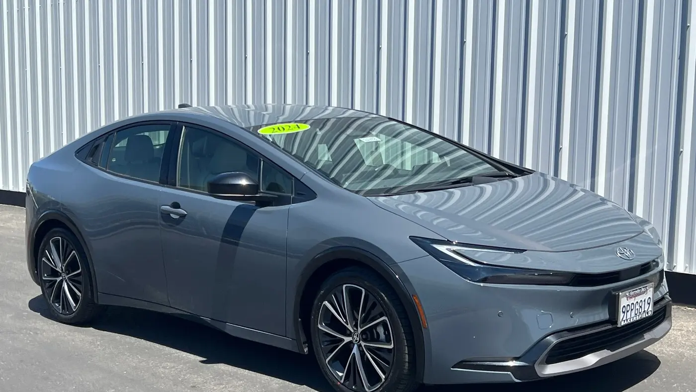 2024 Toyota Prius LE