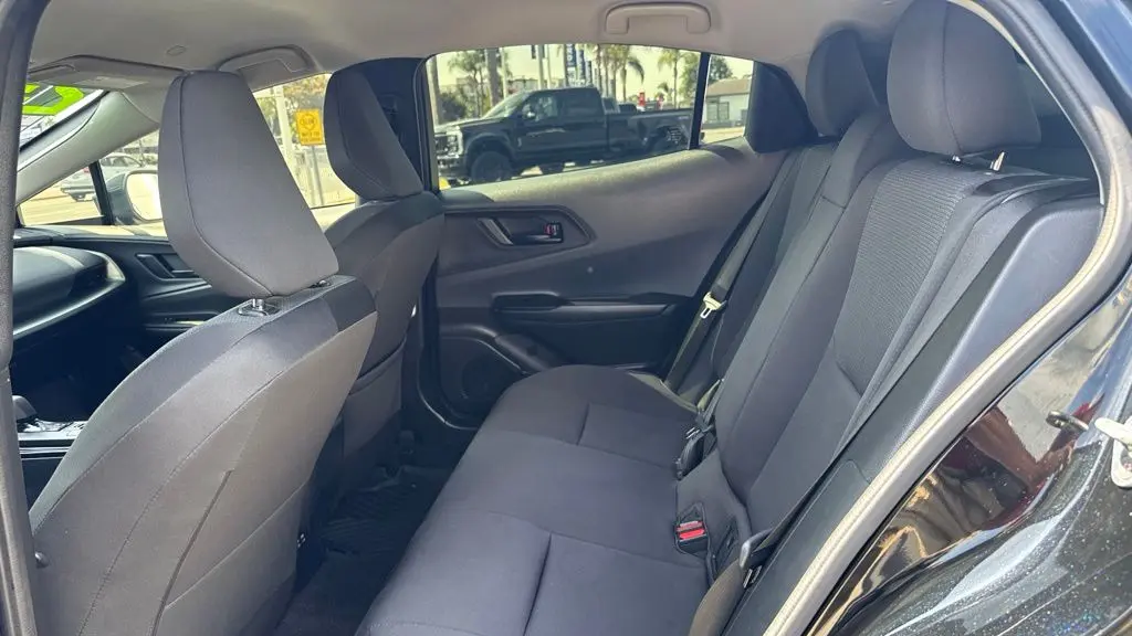 2023 Toyota Prius LE