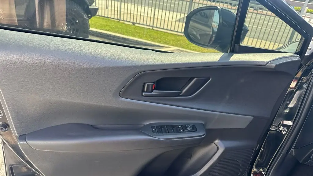 2023 Toyota Prius LE