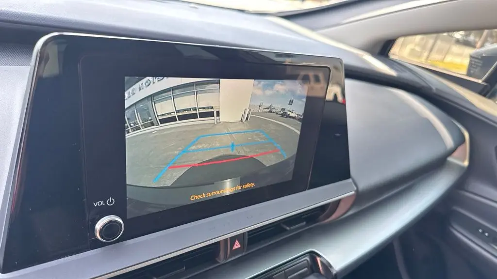 2023 Toyota Prius LE