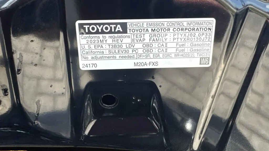 2023 Toyota Prius LE