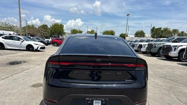 2025 Toyota Prius LE
