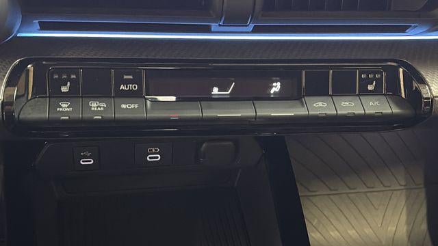 2025 Toyota Prius XLE