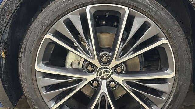 2025 Toyota Prius XLE