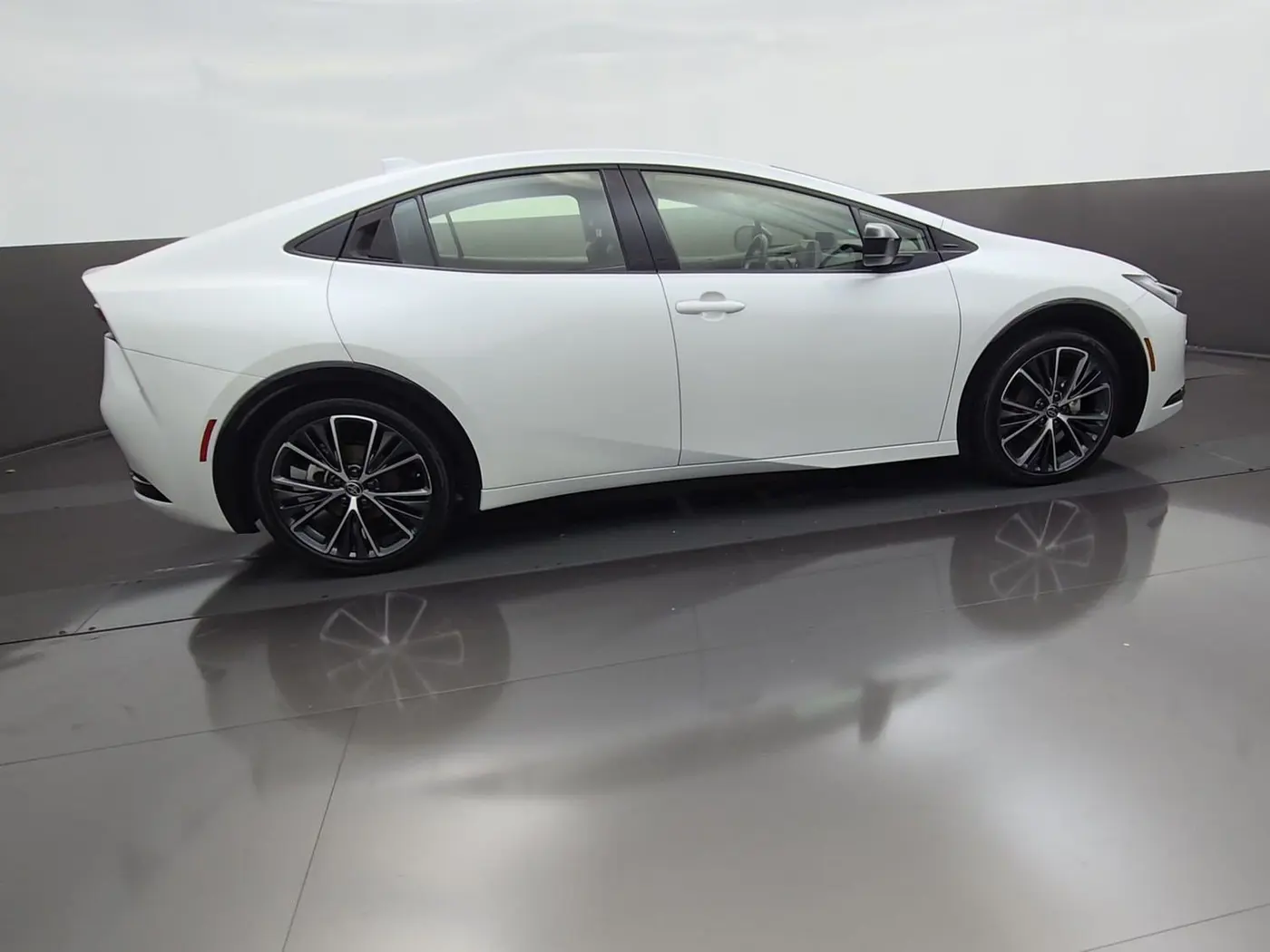 2025 Toyota Prius - $31,553