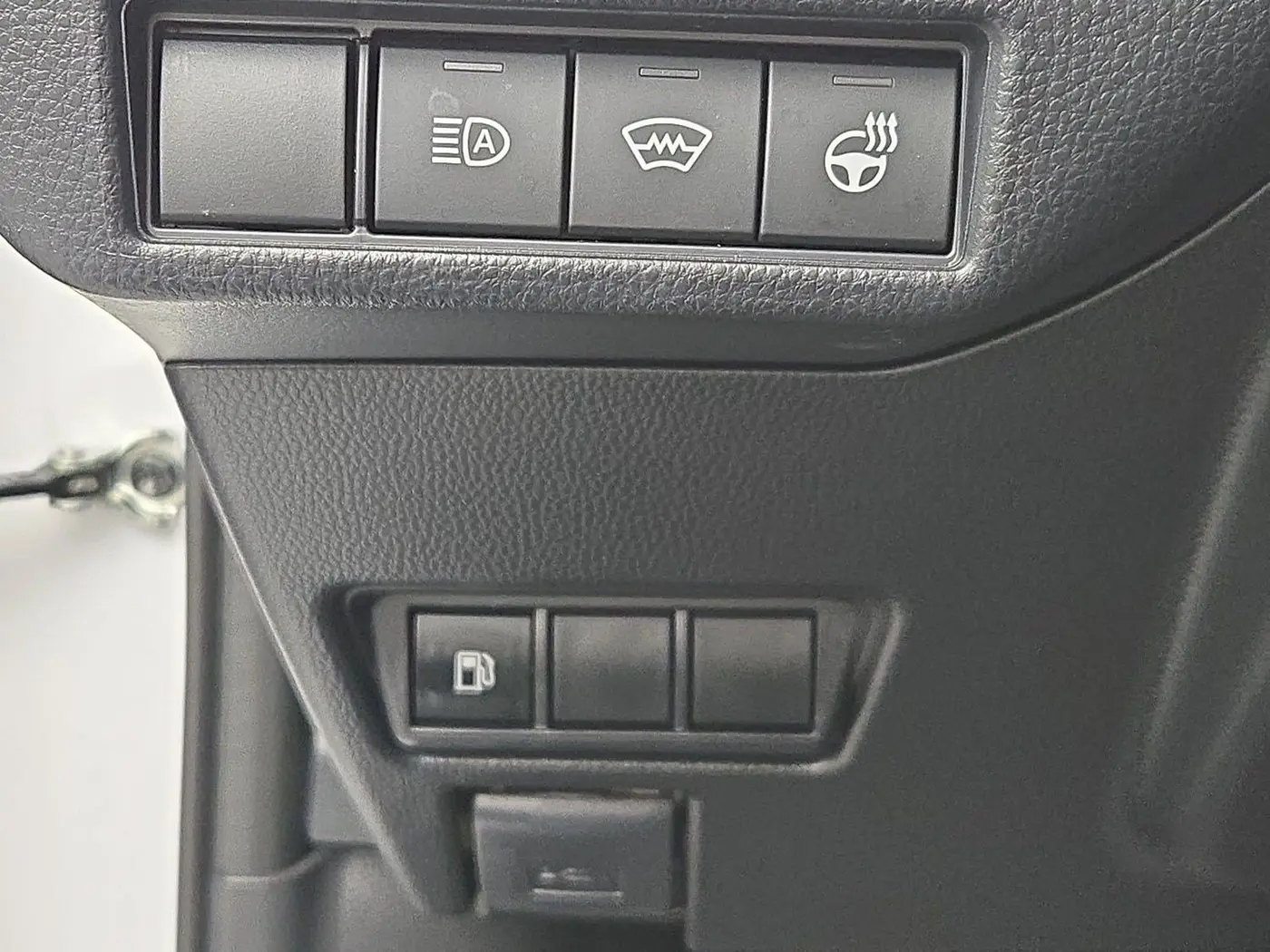 2025 Toyota Prius - $31,553
