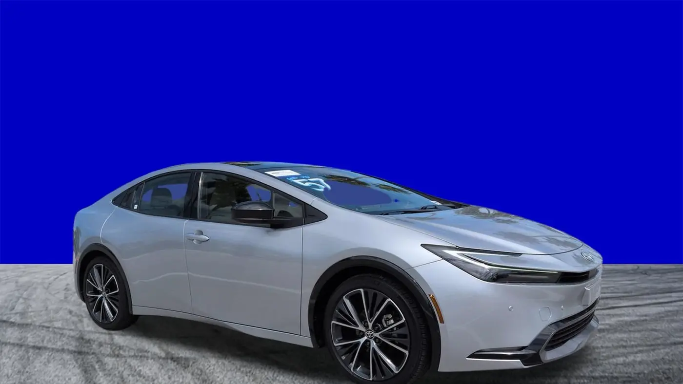 2023 Toyota Prius LE