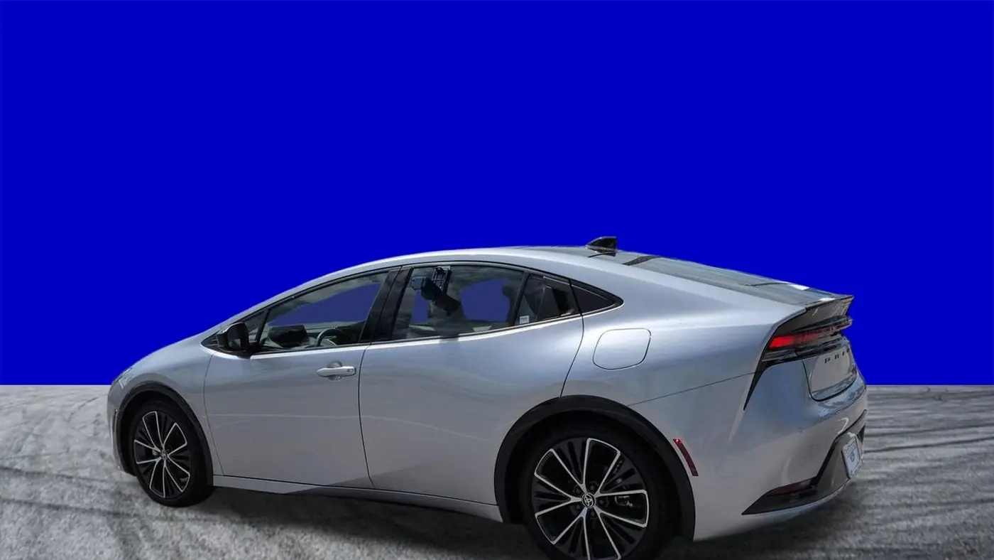 2023 Toyota Prius LE