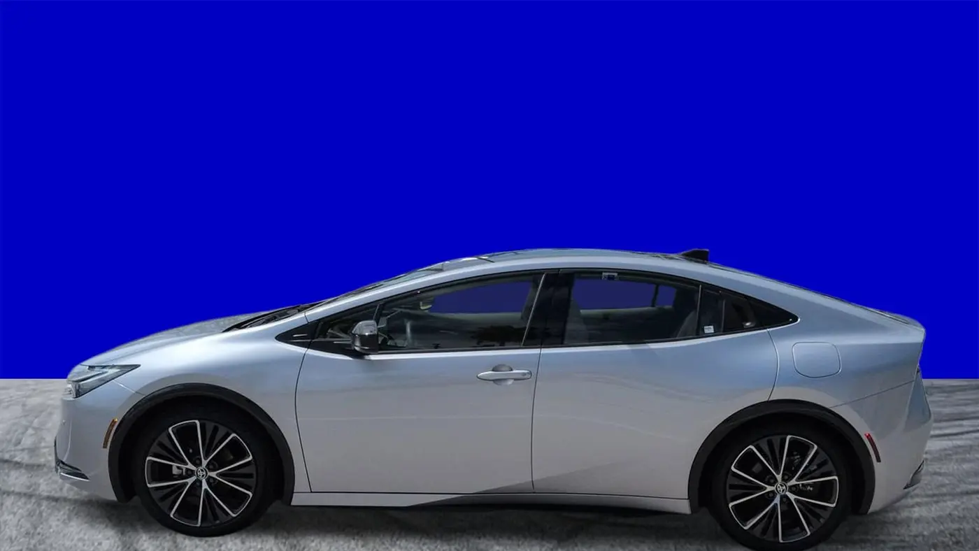 2023 Toyota Prius LE