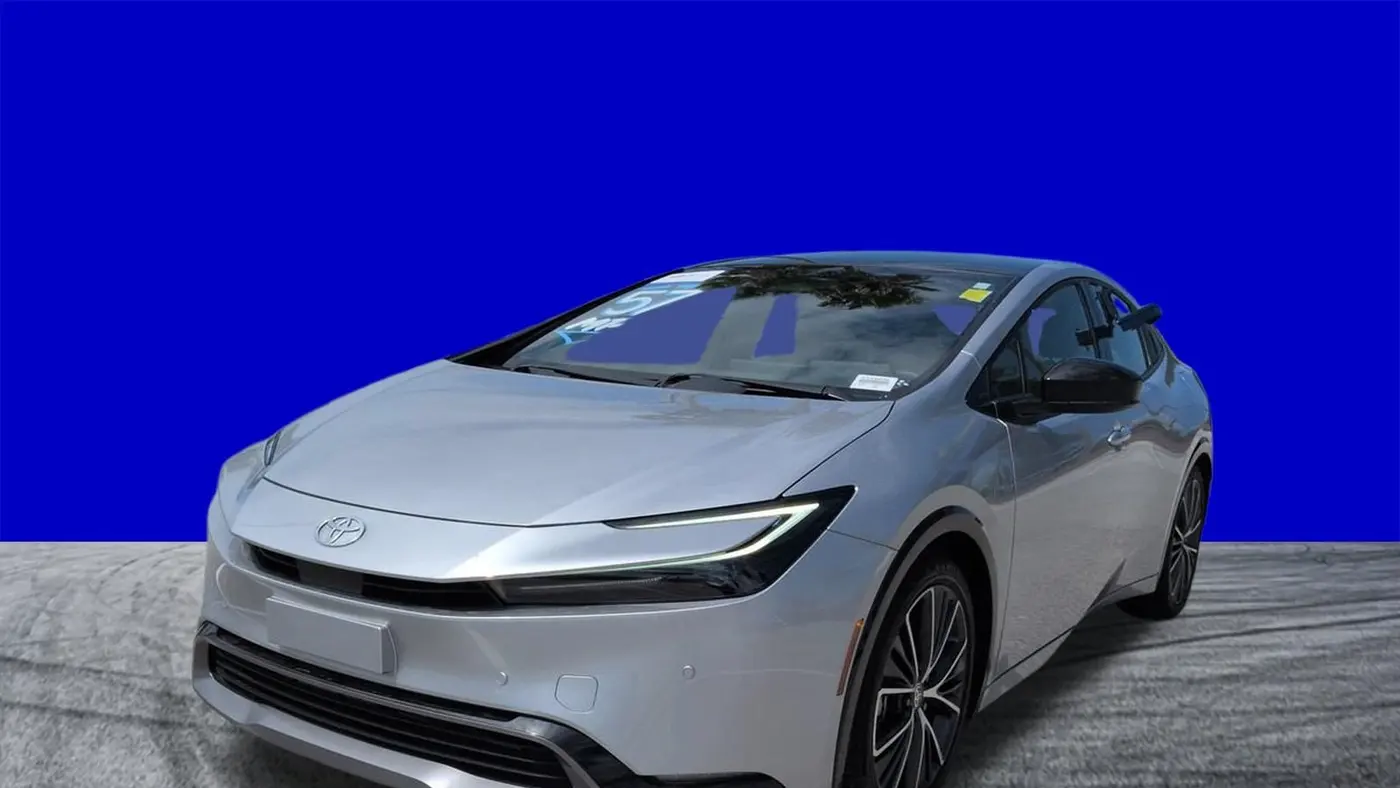 2023 Toyota Prius LE