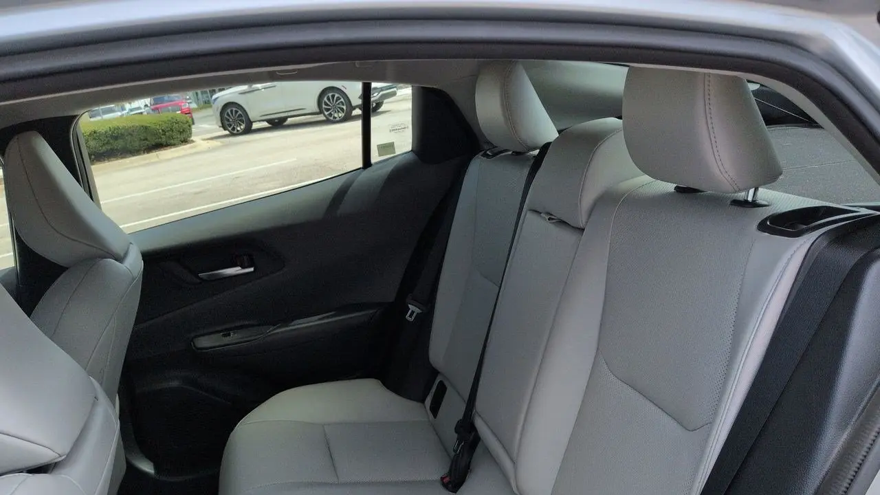 2023 Toyota Prius LE