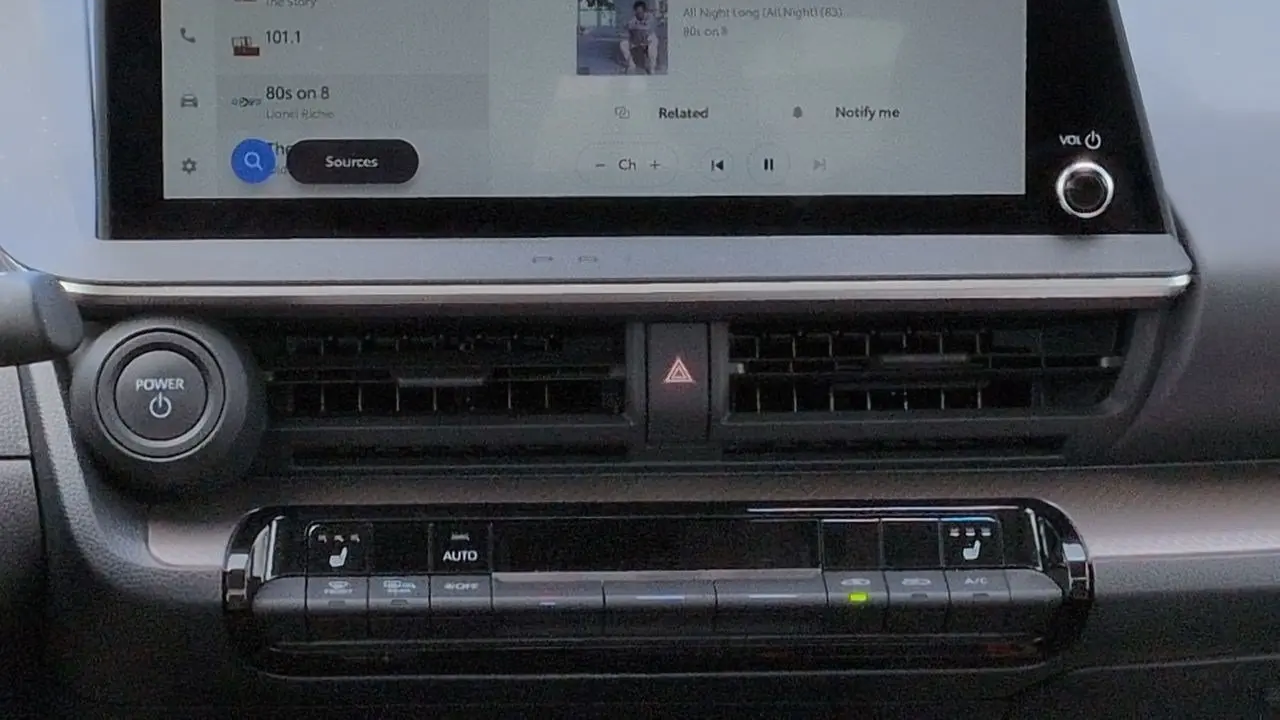 2023 Toyota Prius LE